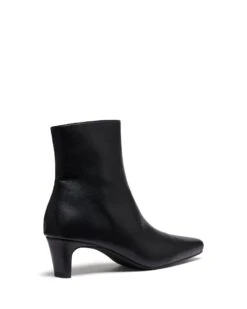 Reese Ankle Boot Black Smooth 8 Reese Ankle Boot Black Smooth -THERAPY SHOES REESE BLACKSMOOTHPU BACKANGLE